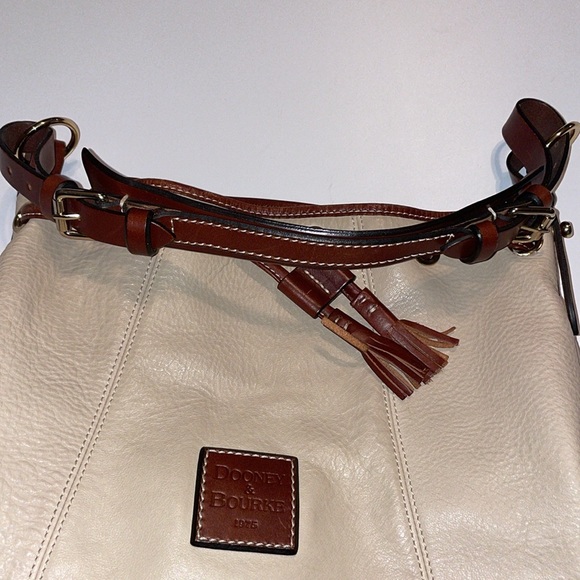 Dooney and Bourke leather tan purse - Picture 4 of 9